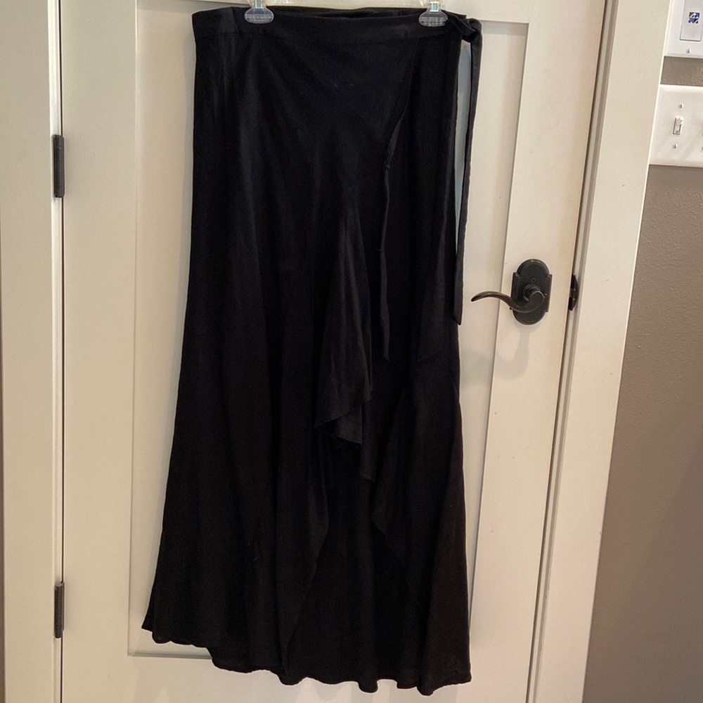 White House Black Market black linen wrap skirt. Size 12